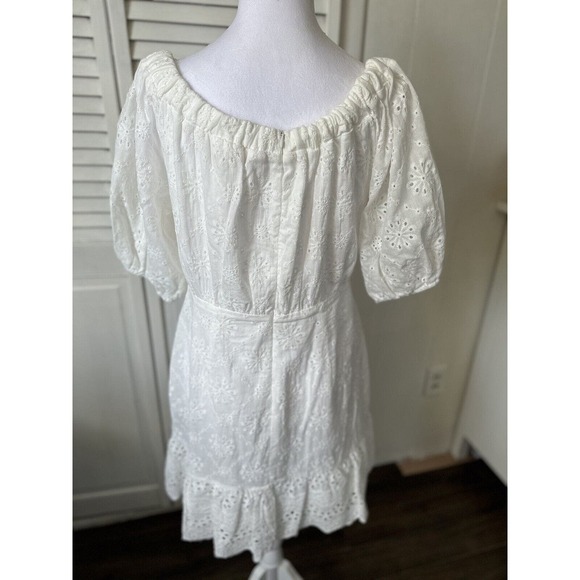 Karlie White Eyelet Off The Shoulder Dress Size Large NWOT - Picture 4 of 9